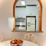 Daire Cozy 2 Bedroom Near Locos Torrevieja