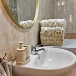 Apartmán Cozy 2 Bedroom Near Locos *